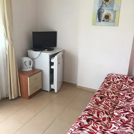 Lara Apart アパートホテル パラムップク